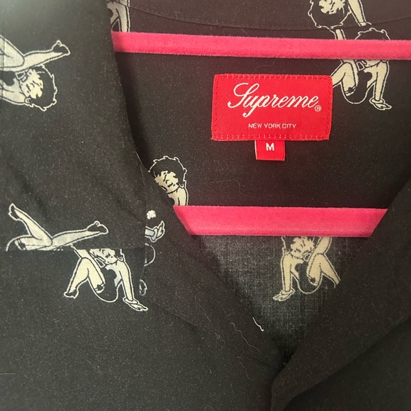 Supreme x Betty Boop Black Casual Button Down Shirt - Picture 2 of 3